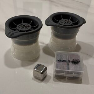 3/$20! Bar Bundle (Tovolo sphere ice molds, wine cubes x4 & whiskey cube x1)